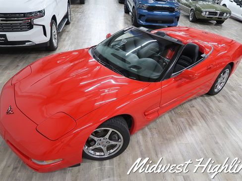 Used 2000 Chevrolet Corvette Convertible w/ Memory Pkg image 3