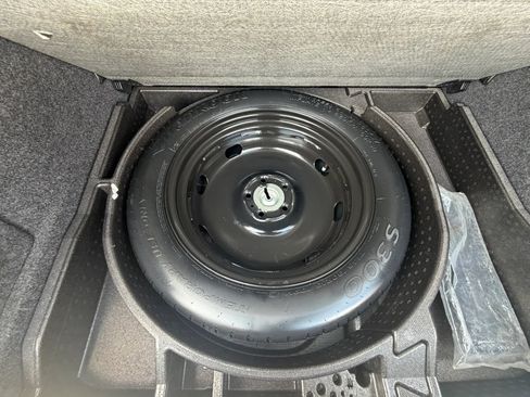 Used 2017 Volkswagen Tiguan Limited w/ Alloy Wheels Package AWD/4WD image 33