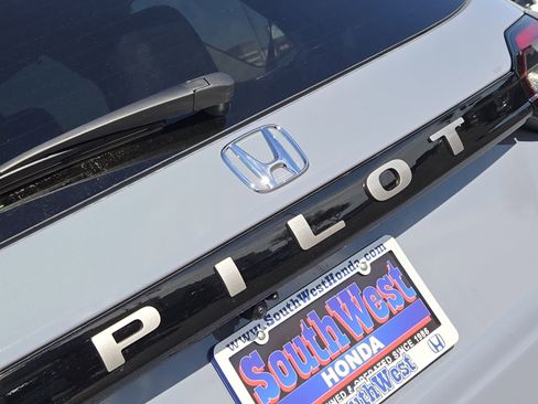 New 2026 Honda Pilot Elite image 14