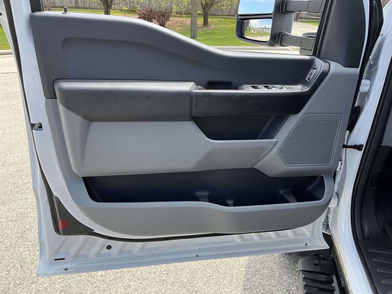 New 2026 Ford F550 4x4 Supercab Super Duty image 7
