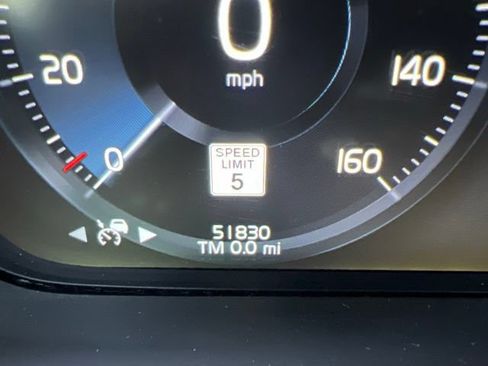 Used 2019 Volvo XC90 T6 Momentum w/ Protection Package Premier AWD/4WD image 16