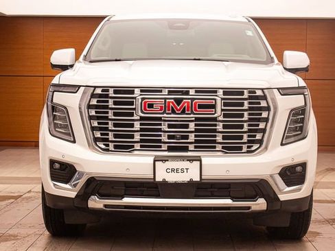 Used 2025 GMC Yukon XL Denali image 2