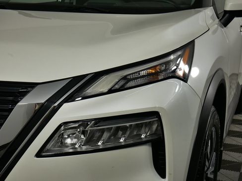 Used 2023 Nissan Rogue SV w/ SV Premium B Package AWD/4WD image 14