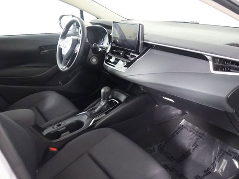 Used 2024 Toyota Corolla LE FWD image 24