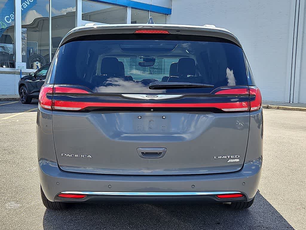 Used 2021 Chrysler Pacifica Limited w/ Premium & Safety Sphere Group AWD/4WD image 5