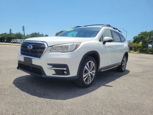 Used 2019 Subaru Ascent Limited w/ Popular Package #3 AWD/4WD image 2