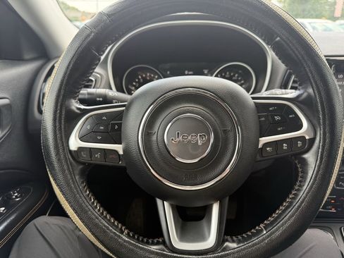 Used 2021 Jeep Compass Limited image 11