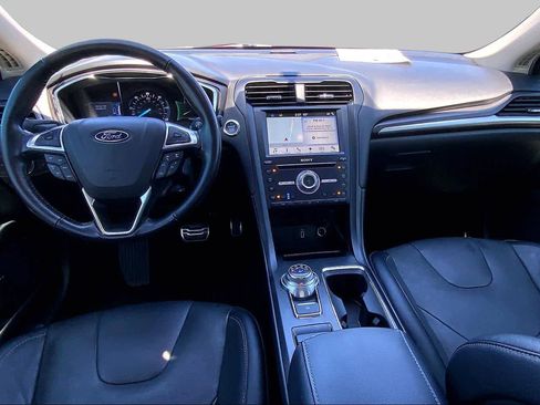 Used 2017 Ford Fusion Energi Titanium FWD image 16