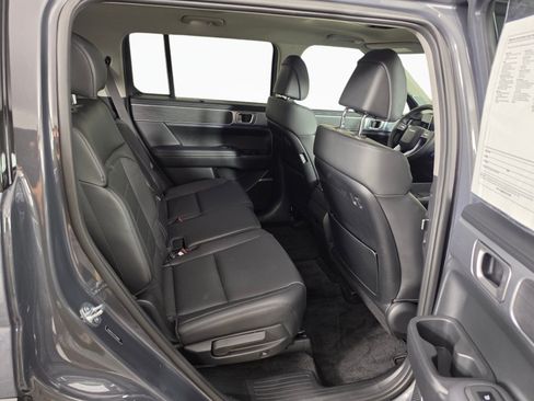 Used 2026 Hyundai Santa Fe Limited AWD/4WD image 32