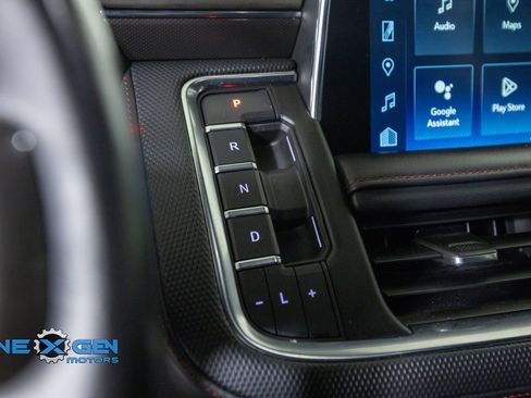 Used 2022 Chevrolet Tahoe RST w/ Luxury Package AWD/4WD image 17