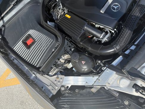 Used 2019 Mercedes-Benz GLC 300 GLC 300 w/ Parking Assistance Package image 46