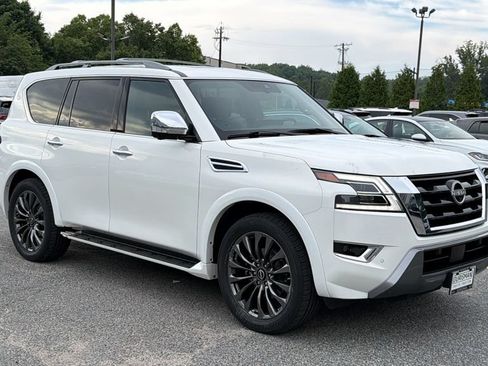 Used 2023 Nissan Armada Platinum w/ Captain's Chairs Package AWD/4WD image 1
