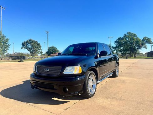 Used 2001 Ford F150 Harley-Davidson RWD image 4