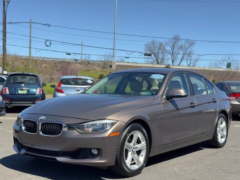 Used 2015 BMW 328i xDrive Sedan w/ Premium Package AWD/4WD image 2