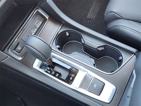 New 2025 Subaru Ascent Limited image 16