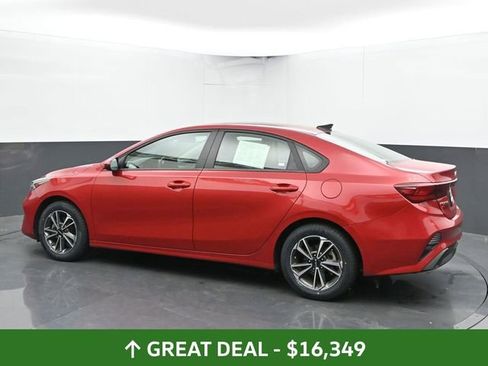 Used 2024 Kia Forte LXS image 8
