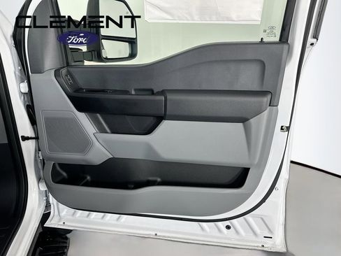 New 2026 Ford F550 4x4 Regular Cab Super Duty image 25