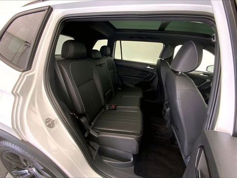 Certified 2023 Volkswagen Tiguan SE R-Line AWD/4WD image 22