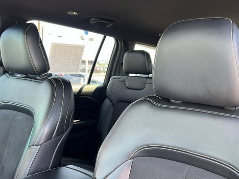 Used 2024 Jeep Grand Cherokee L Altitude image 18