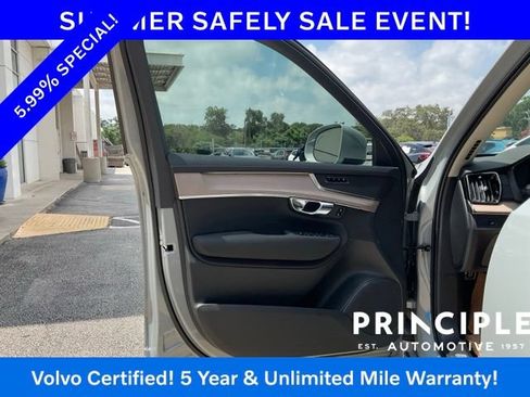 Certified 2023 Volvo XC90 T8 Ultimate w/ Protection Package Premier AWD/4WD image 14