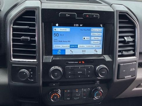 Used 2016 Ford F150 XLT w/ Equipment Group 302A Luxury image 17