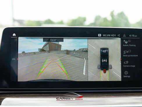 Used 2021 BMW M550i xDrive w/ Premium Package image 32