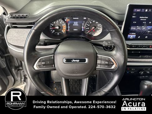 Used 2022 Jeep Compass Latitude image 11