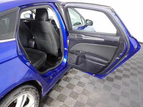 Used 2018 Ford Fusion SE image 26