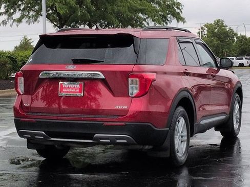 Used 2021 Ford Explorer XLT w/ Equipment Group 202A AWD/4WD image 5