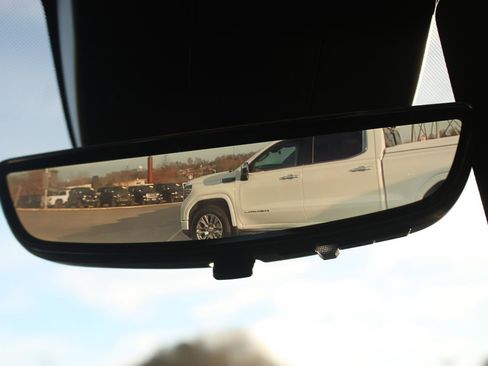 Used 2023 Chevrolet Tahoe Premier image 31