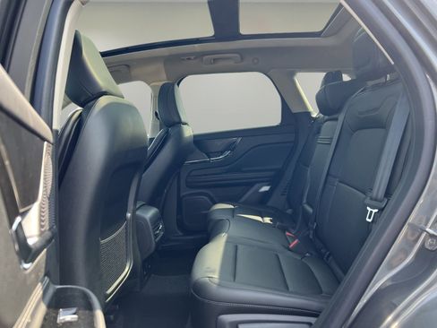 Used 2024 Lincoln Corsair AWD w/ Equipment Group 101A image 8