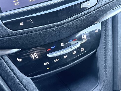 Used 2025 Cadillac XT5 Premium Luxury image 59