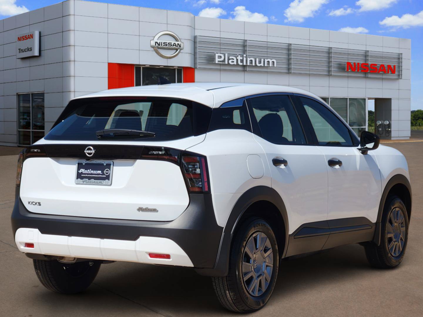 New 2027 Nissan Kicks S FWD image 4