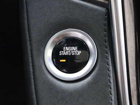 Used 2019 Cadillac Escalade Platinum image 18