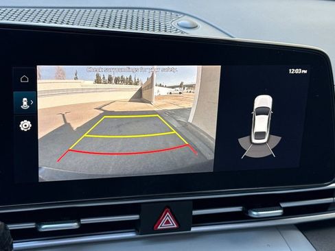 Used 2023 Hyundai Elantra Limited image 23