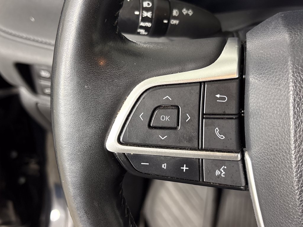 Used 2023 Toyota Highlander Limited AWD/4WD image 17