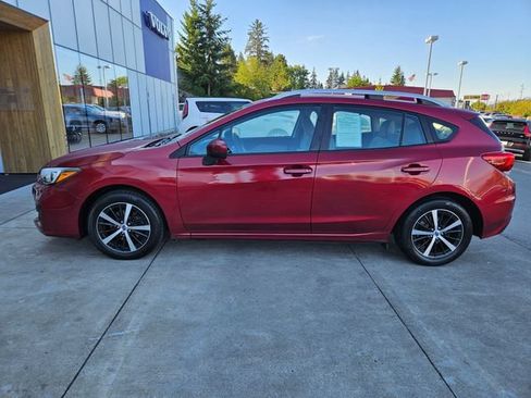 Used 2019 Subaru Impreza 2.0i Premium w/ Eyesight & BSD/Rcta & SRF AWD/4WD image 8