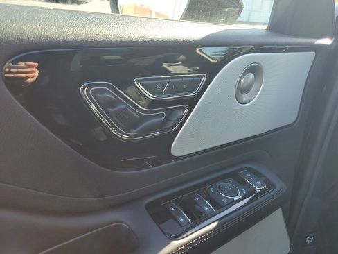 New 2025 Lincoln Aviator Reserve image 7