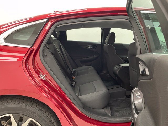 Used 2025 Chevrolet Malibu RS FWD image 13