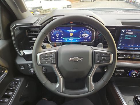 New 2026 Chevrolet Silverado 1500 RST AWD/4WD image 17