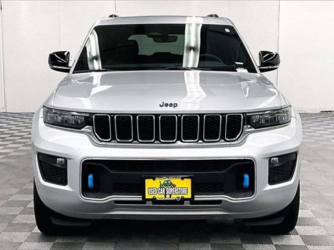 Used 2022 Jeep Grand Cherokee Overland image 3