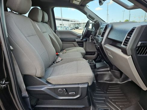 Used 2018 Ford F150 XLT w/ Equipment Group 302A Luxury AWD/4WD image 18