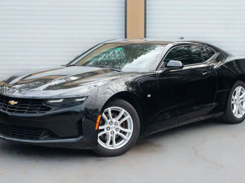 Used 2019 Chevrolet Camaro LS image 7