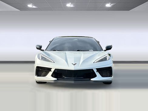 Used 2025 Chevrolet Corvette Stingray Premium Conv w/ Z51 Performance Package RWD image 5
