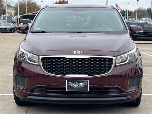 Used 2016 Kia Sedona LX w/ LX Convenience Package image 8