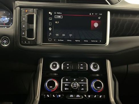 Used 2024 GMC Yukon XL Denali AWD/4WD image 13