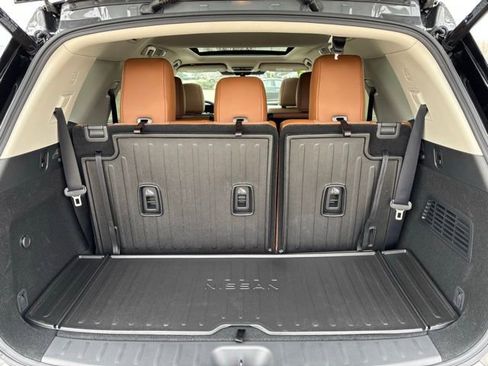 New 2025 Nissan Pathfinder Platinum w/ Cargo Package image 9