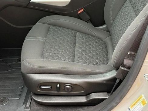Used 2021 Chevrolet Blazer LT FWD image 18