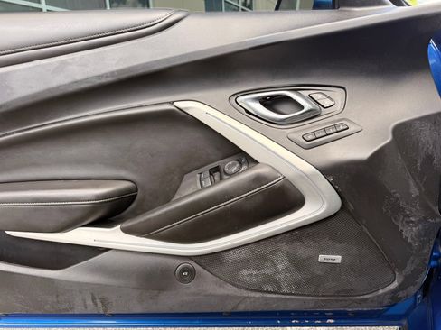 Used 2017 Chevrolet Camaro LT RWD image 41