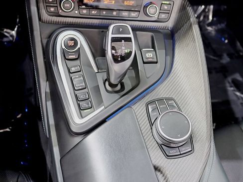 Used 2019 BMW i8 Roadster AWD/4WD image 26